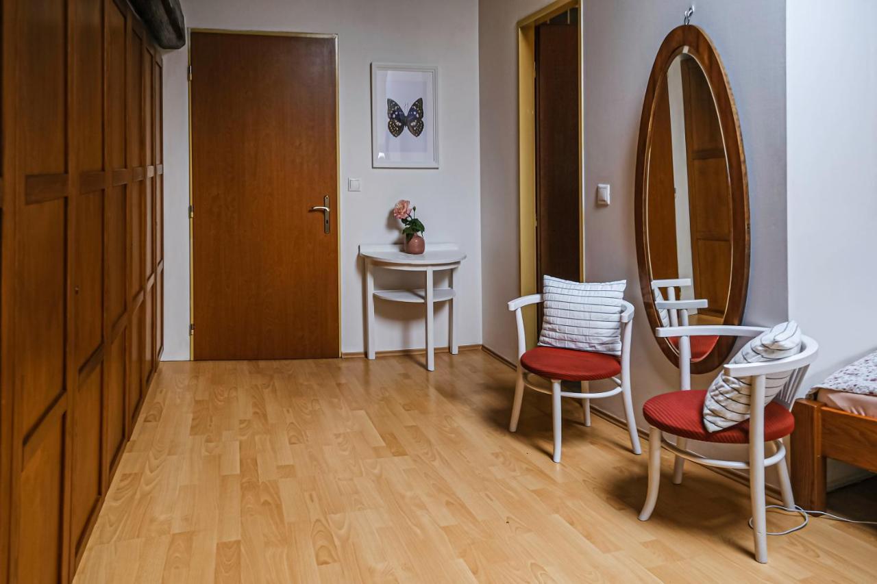 Sklep U Hrabalů Apart otel Hustopeče Dış mekan fotoğraf