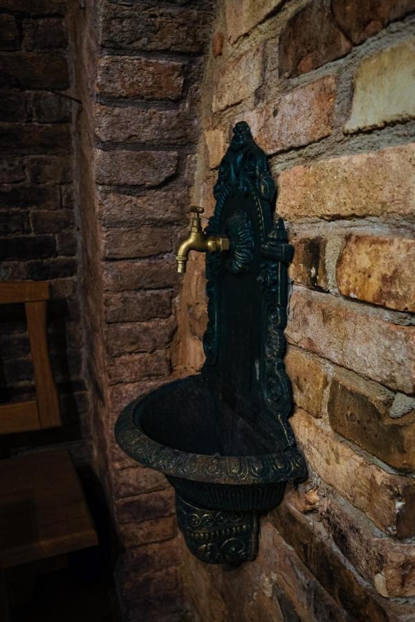 Sklep U Hrabalů Apart otel Hustopeče Dış mekan fotoğraf